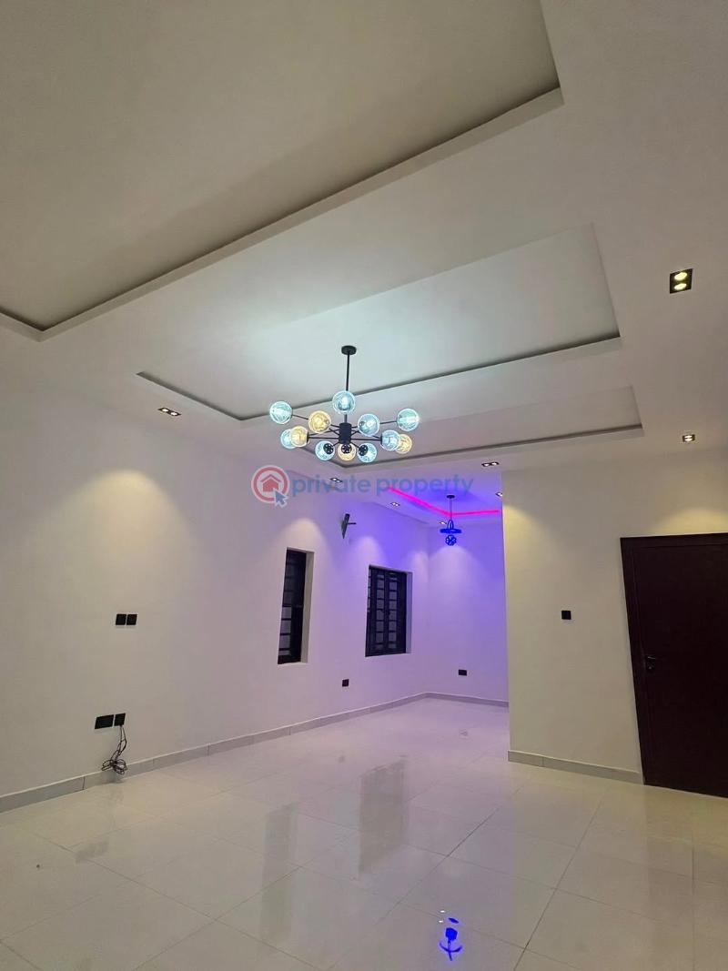 4 bedroom Detached Duplex For Sale 79th Estate Akwaka, Rumuodomaya Port Harcourt Port Harcourt Rivers - 2