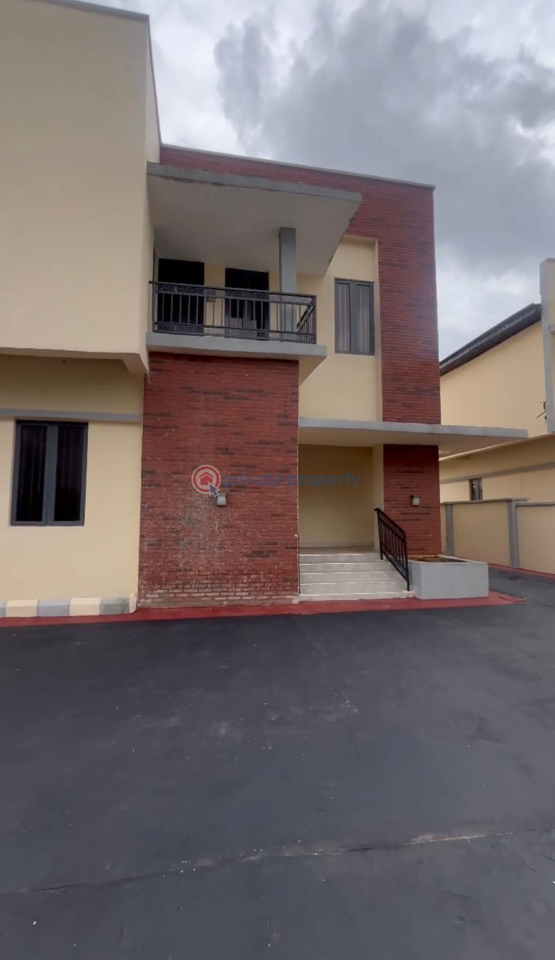 3 bedroom Detached Duplex For Sale Moore Plantation Gra, Queen School Road, Oluyole, Ibadan Apata Ibadan Oyo - 0