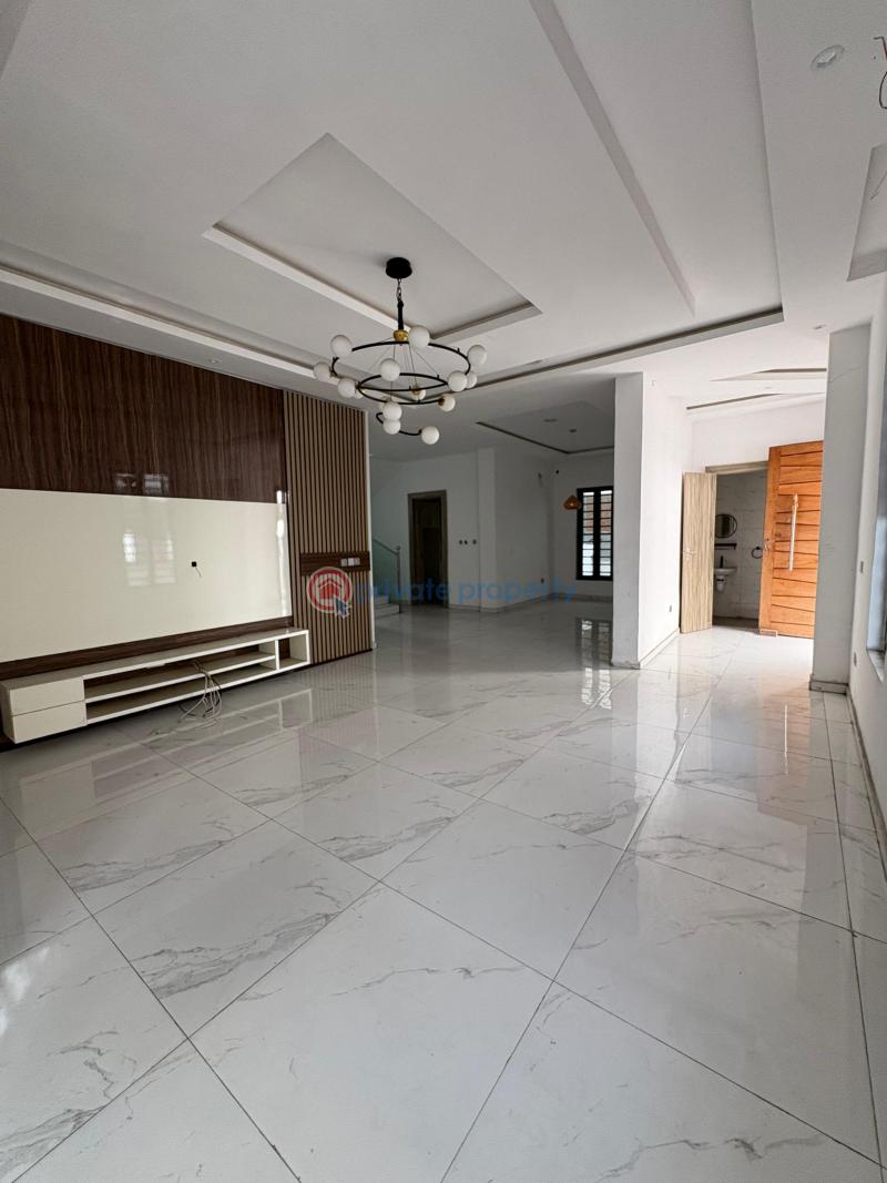 5 bedroom Detached Duplex For Sale 2nd Toll Gate Lekki Phase 2 Lagos - 1