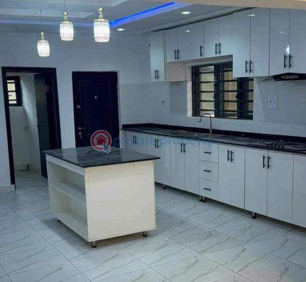 4 bedroom Detached Duplex For Sale Oluyole Estate Ibadan Oyo - 1