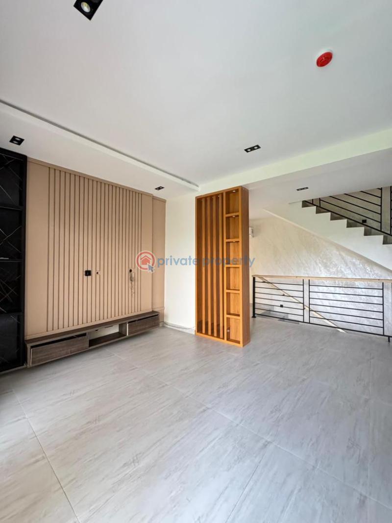 4 bedroom Penthouse For Sale Newly Built 4 Bedroom Penthouse With Elevator And Bq In A Serene Environment Obanikoro Shomolu Lagos - 8