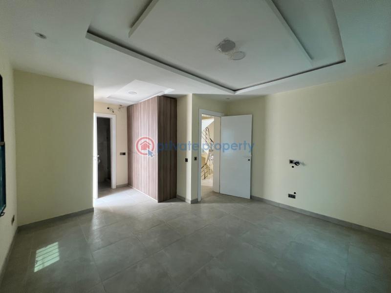 5 bedroom Detached Duplex For Sale Royal Garden Estate Along Lekki Expressway Lagos - 19