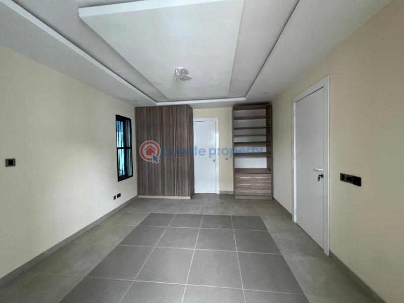 5 bedroom Detached Duplex For Sale Royal Garden Estate Along Lekki Expressway Lagos - 21
