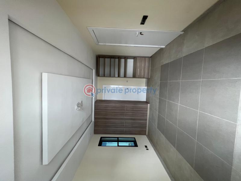 5 bedroom Detached Duplex For Sale Royal Garden Estate Along Lekki Expressway Lagos - 22