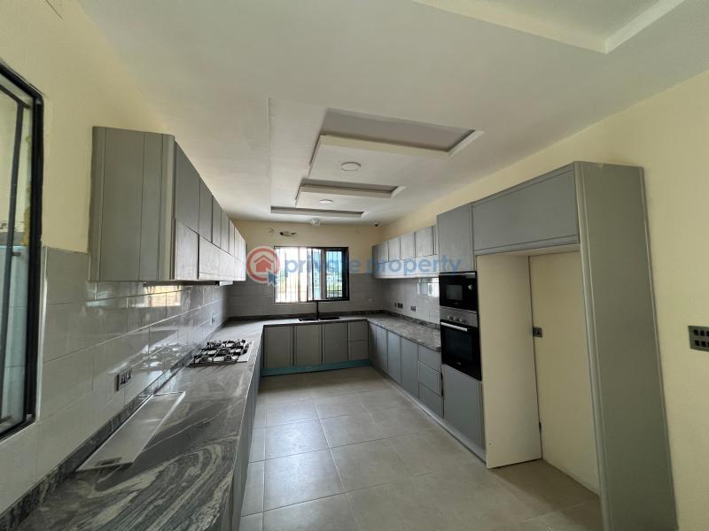 5 bedroom Detached Duplex For Sale Royal Garden Estate Along Lekki Expressway Lagos - 6