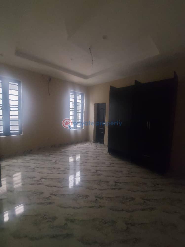 4 bedroom Detached Duplex For Sale River Valley Estate Ojodu Lagos - 3