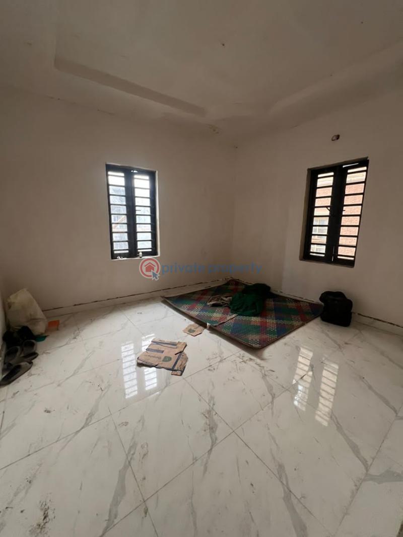 2 bedroom Block Of Flats For Rent Fola Agoro Yaba Lagos - 1