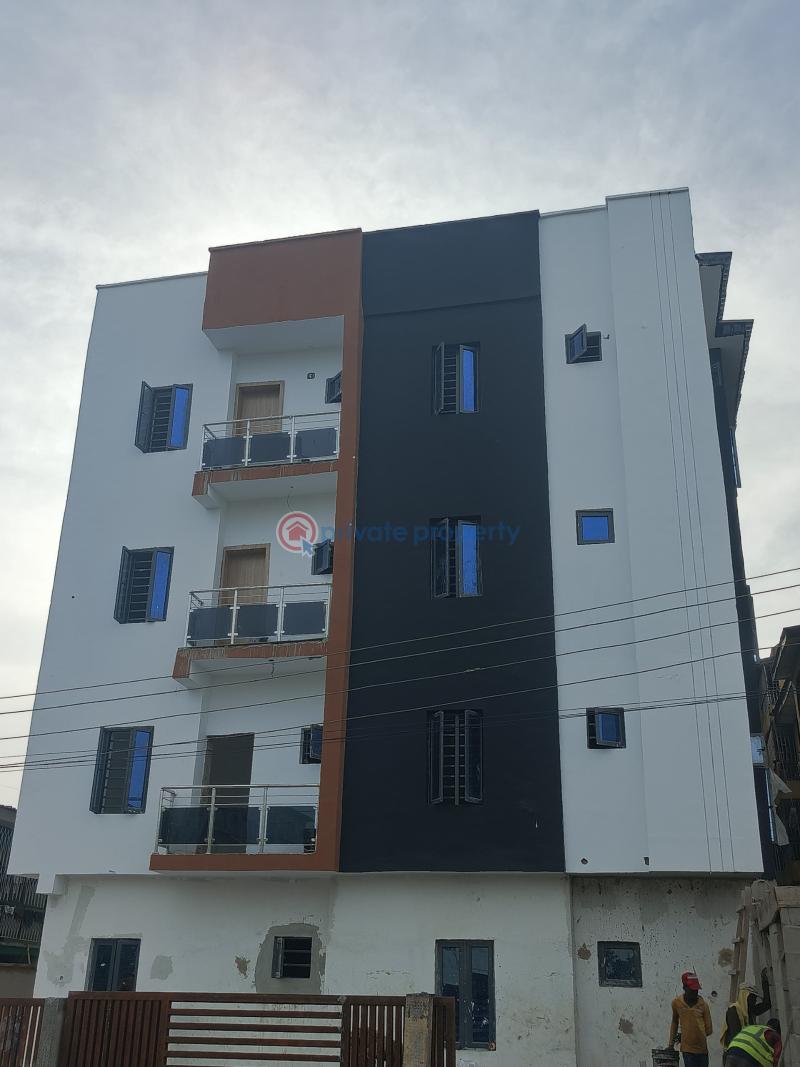 3 bedroom Block Of Flats For Sale Adetola Aguda  Surulere Lagos - 0
