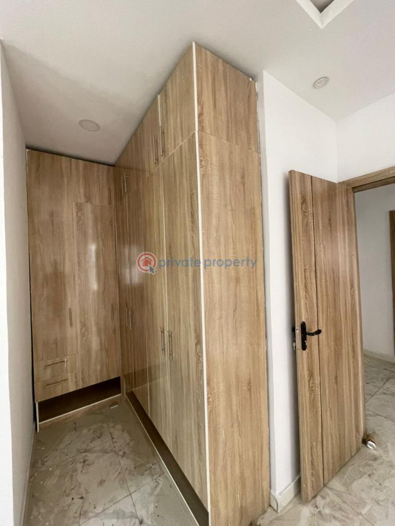 4 bedroom Duplex For Rent Western End Estate Ikota Lekki Lagos - 11