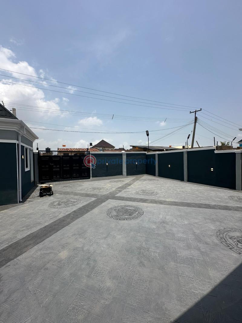 House For Sale Success Estate, Akuru Elebu, Ibadan. Ibadan Oyo - 23