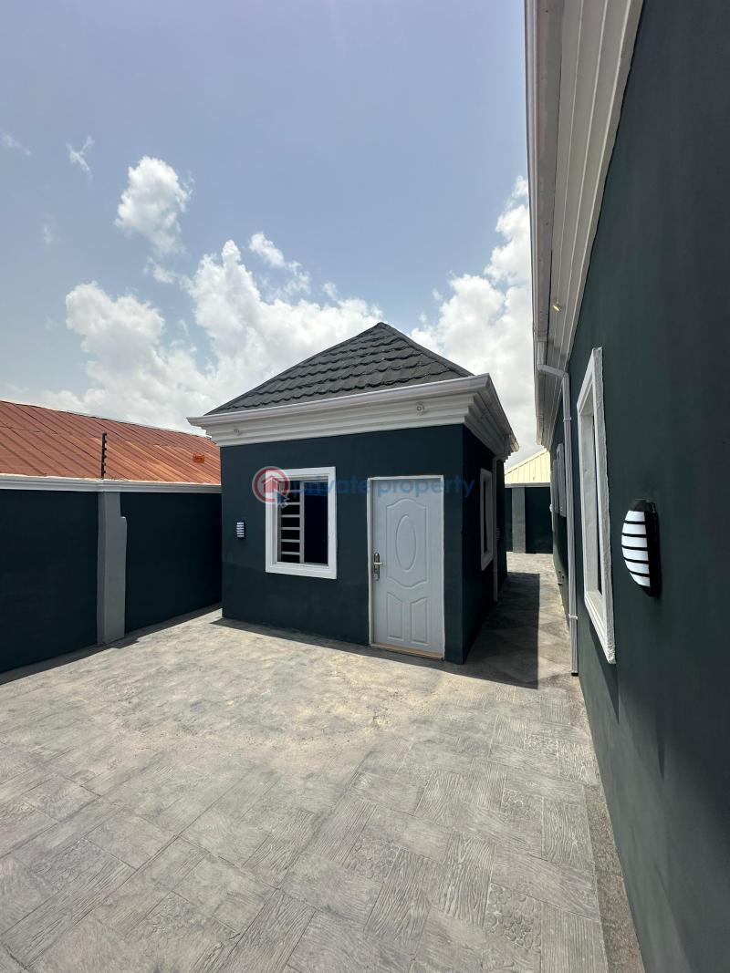 House For Sale Success Estate, Akuru Elebu, Ibadan. Ibadan Oyo - 2
