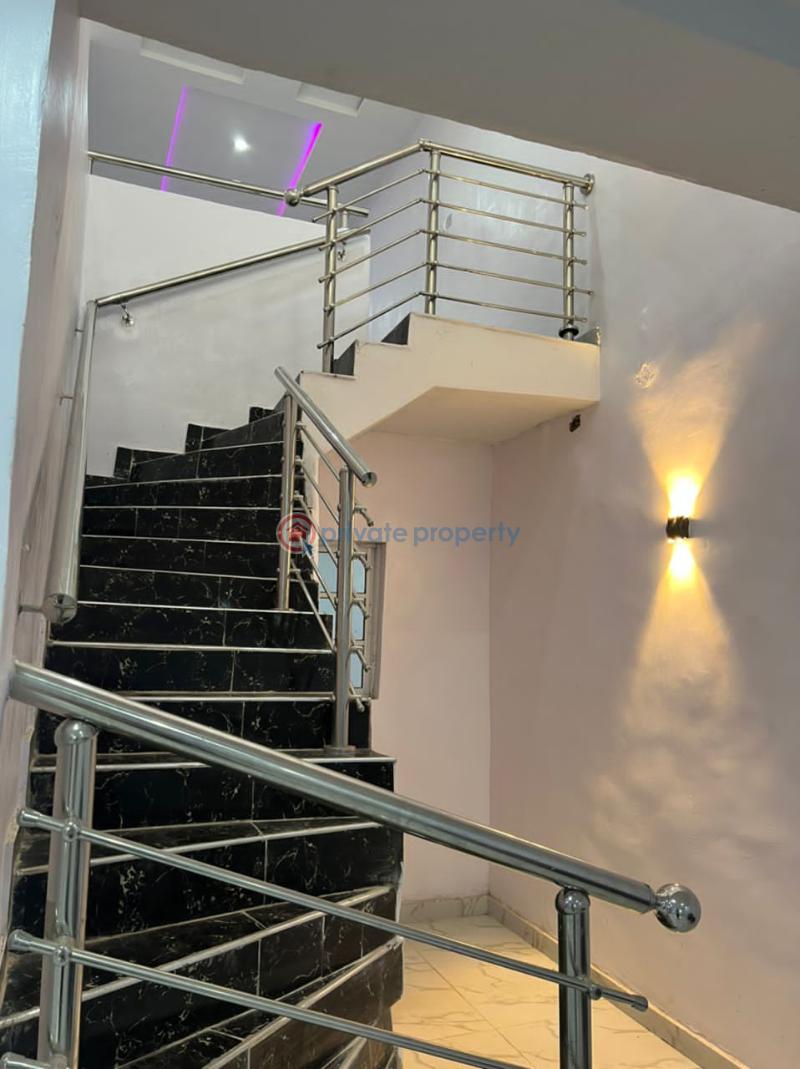 3 bedroom Duplex For Sale Jericho Ibadan Oyo - 4