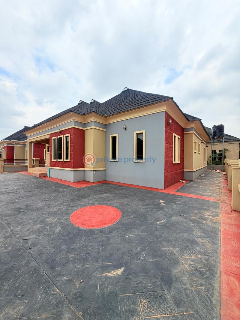 3 bedroom Terraced Bungalow For Sale Mowe Town Lagos Extension Ogun - 0