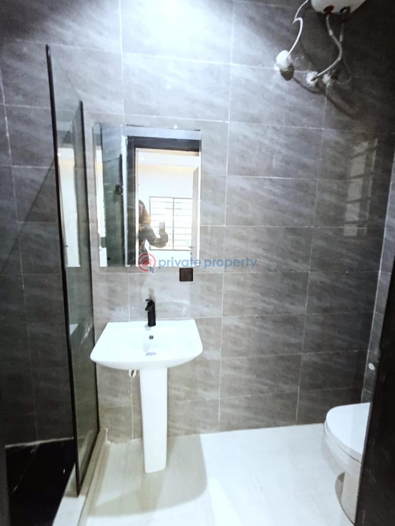 3 bedroom Flat & Apartment For Rent Lekki Phase 1 Lagos - 9