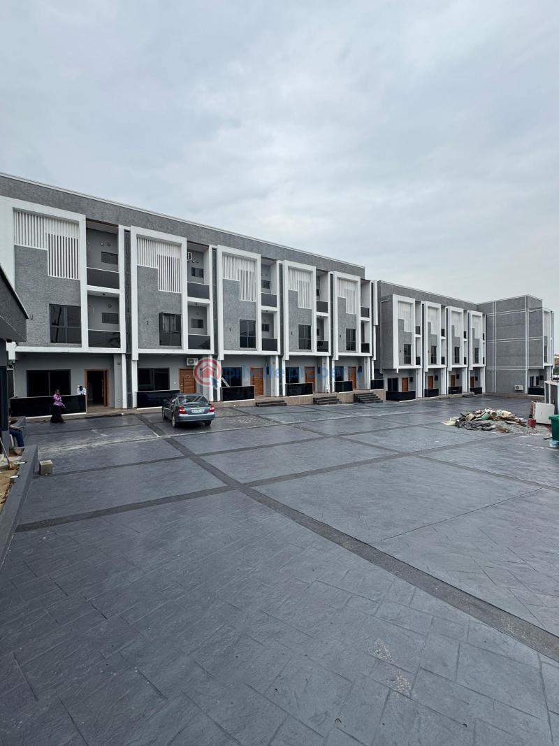 4 bedroom Terraced Duplex For Sale Magodo GRA Phase 2 Kosofe/Ikosi Lagos - 1