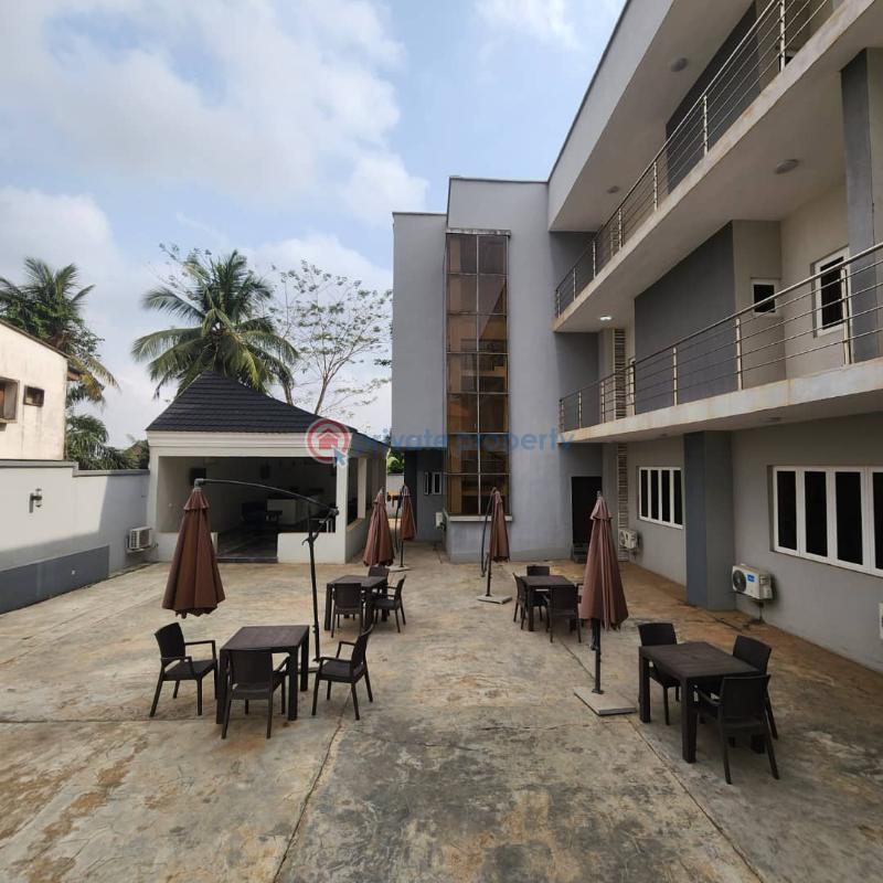 Hostel For Sale Idishin Area, Jericho Ibadan Oyo - 14