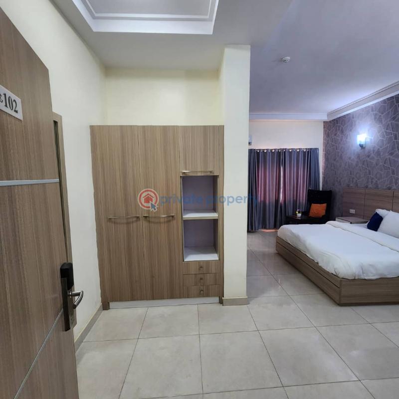 Hostel For Sale Idishin Area, Jericho Ibadan Oyo - 10