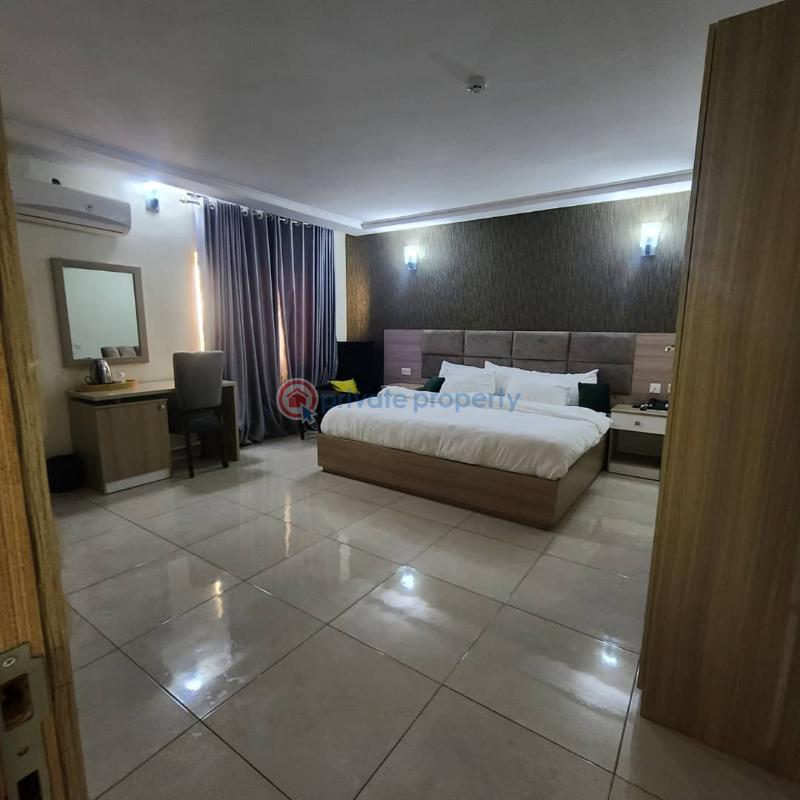 Hostel For Sale Idishin Area, Jericho Ibadan Oyo - 13