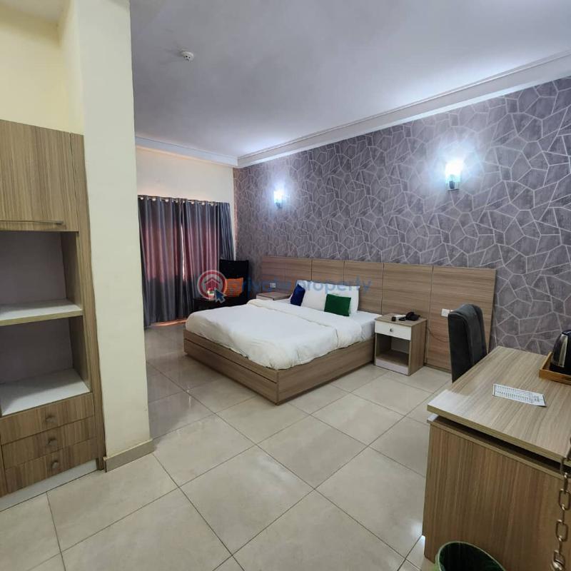 Hostel For Sale Idishin Area, Jericho Ibadan Oyo - 1