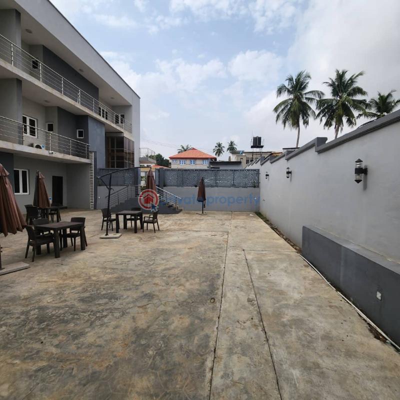 Hostel For Sale Idishin Area, Jericho Ibadan Oyo - 9