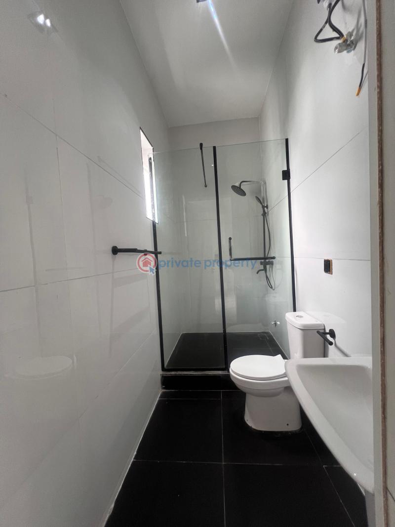 Newly built luxurious 5 bedroom fully detached duplex with bq - 10 5 bedroom Detached Duplex For Sale Harris Drive Lekki Lagos - 10