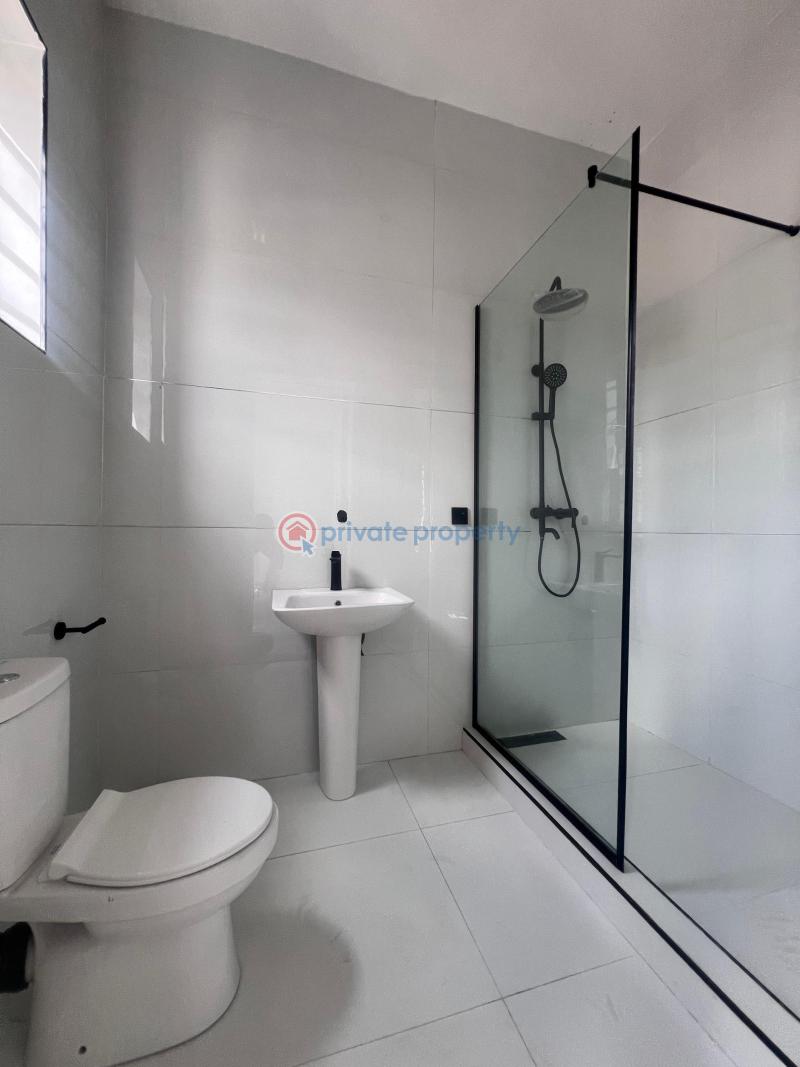 5 bedroom Detached Duplex For Sale Chevron Drive Lekki Lagos - 10