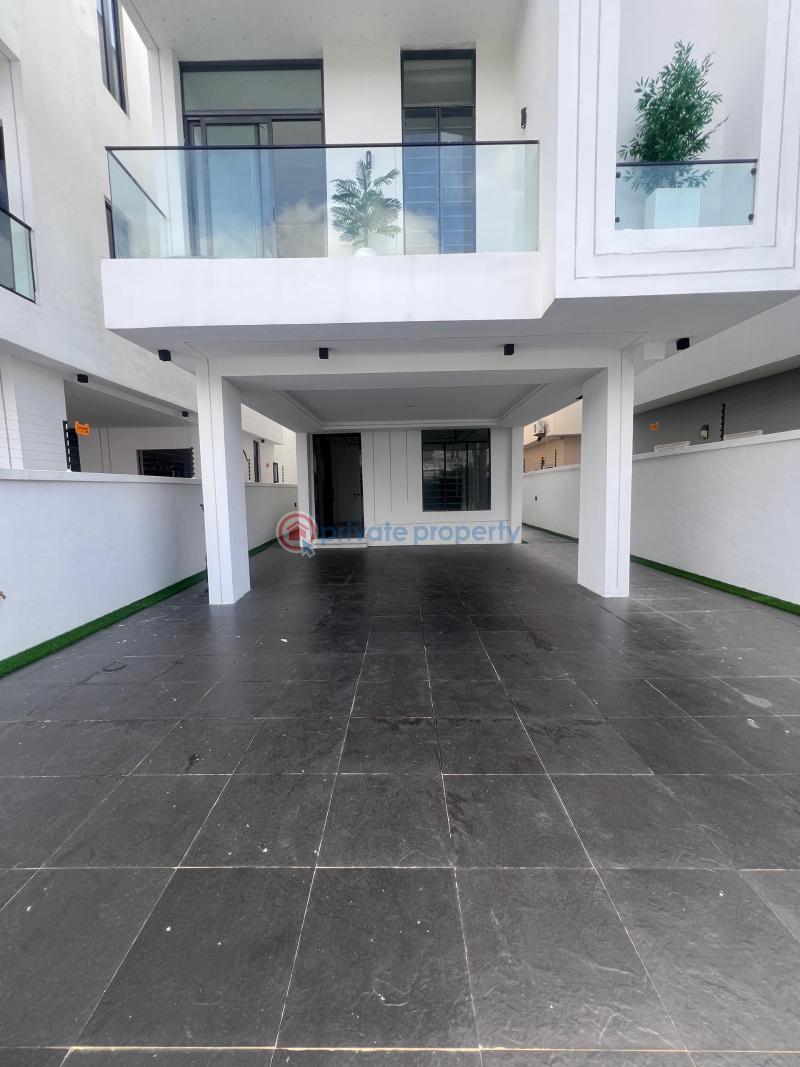 5 bedroom Detached Duplex For Sale Chevron Drive Lekki Lagos - 1
