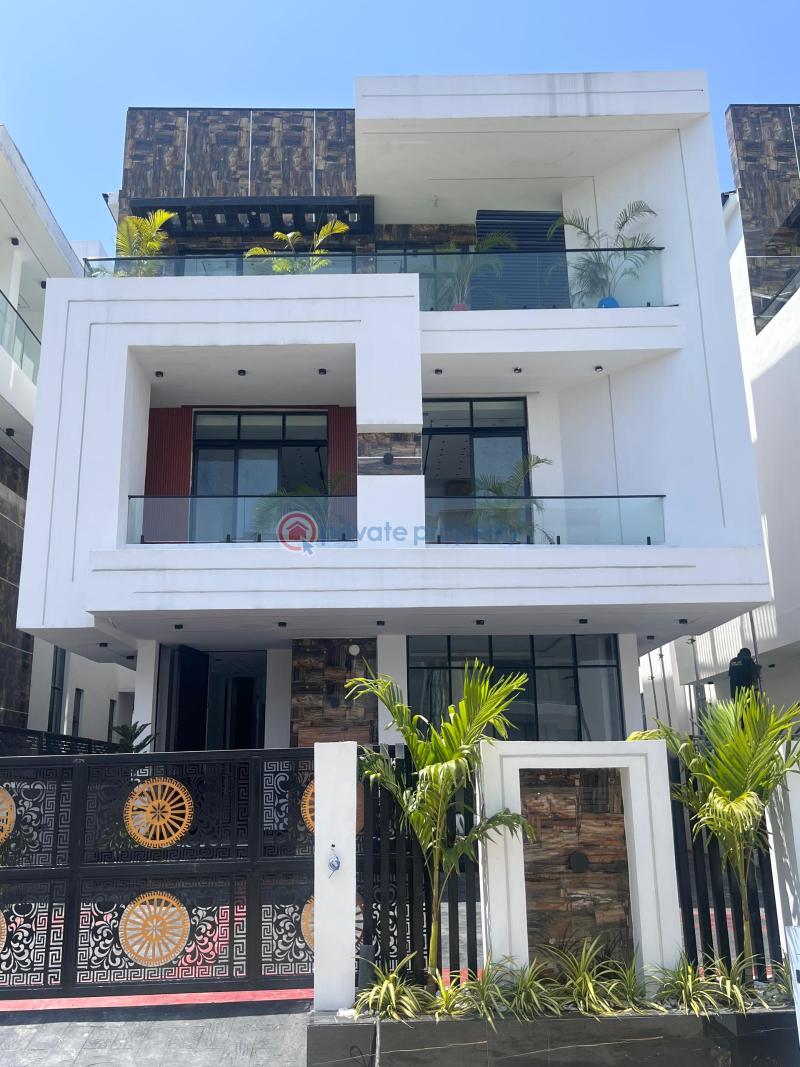 6 bedroom Detached Duplex For Sale Chevron Drive Lekki Lagos - 0