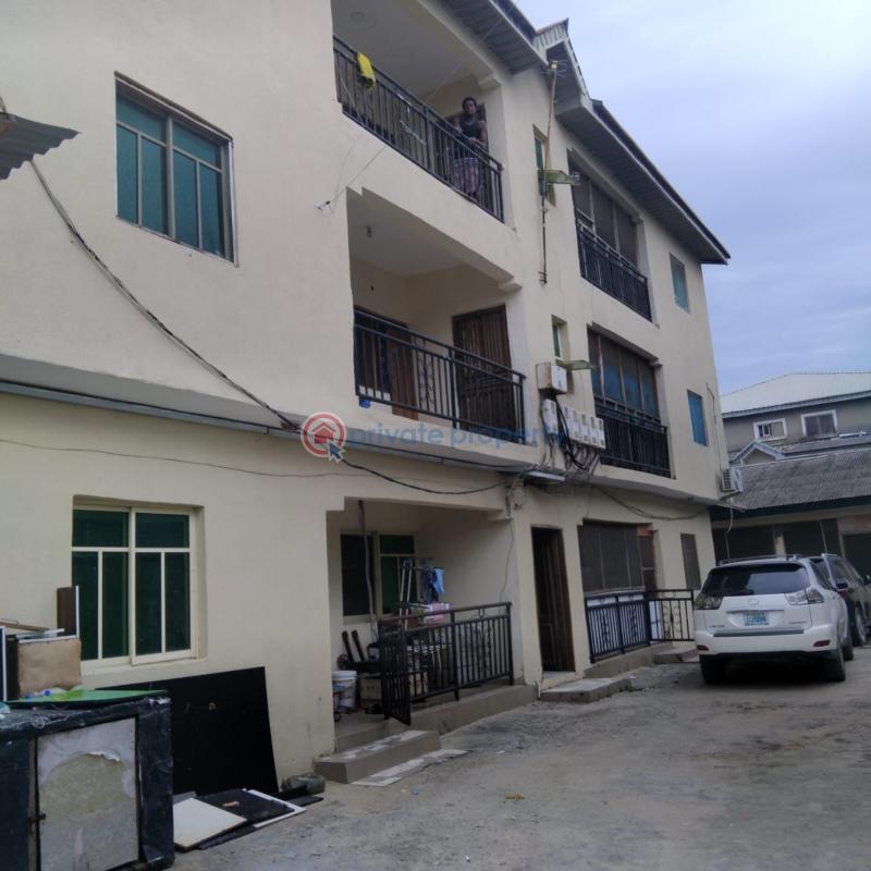 3 bedroom Terraced Duplex For Rent Ikeja GRA Lagos - 3