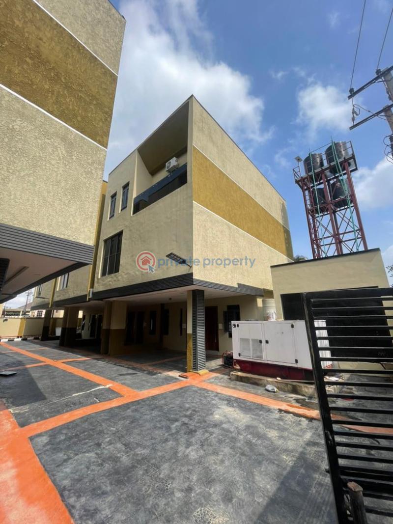 3 bedroom Terraced Duplex For Rent Ikeja GRA Lagos - 2