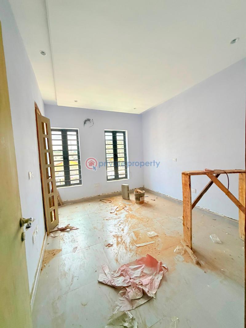 2 bedroom Block Of Flats For Sale Maryland Lagos - 5
