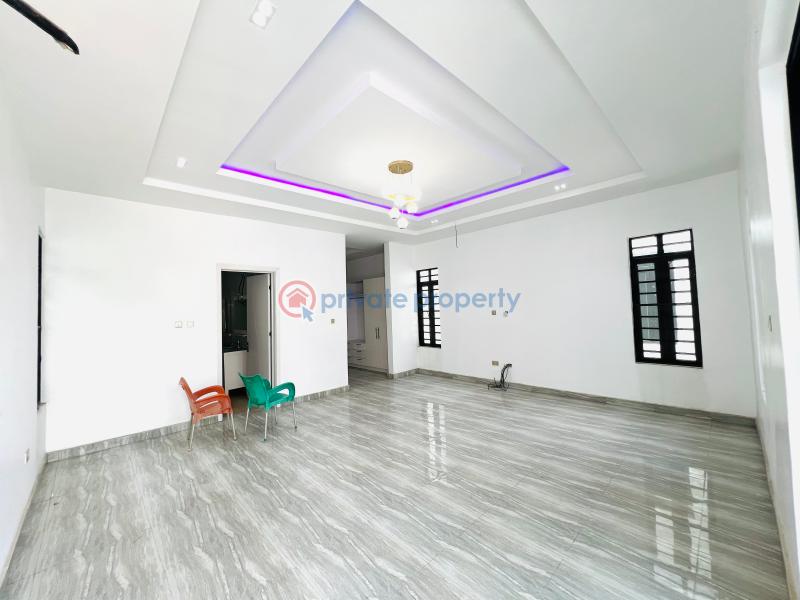 5 bedroom Duplex For Sale Ocean Breeze Ologolo Lekki Lagos - 17