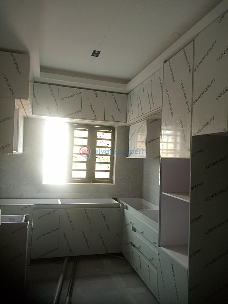 3 bedroom Block Of Flats For Sale Popoola Street Shomolu Lagos - 2