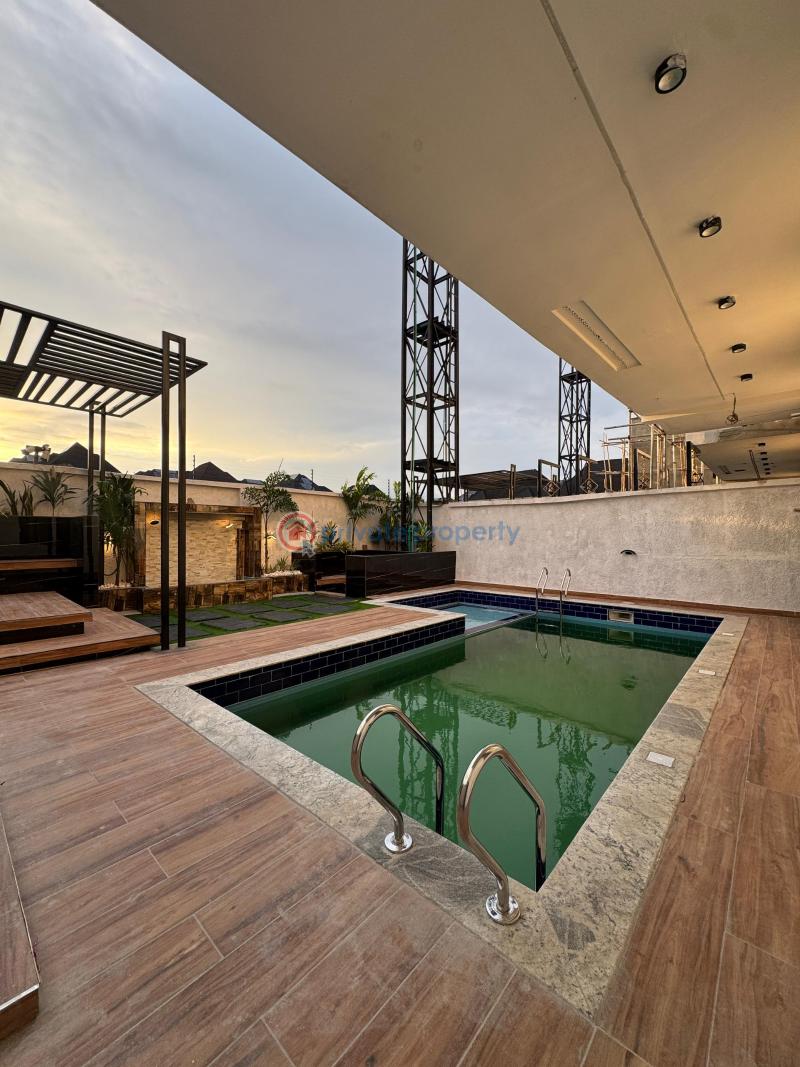 5 bedroom Duplex For Sale Chevron Drive Lekki Lagos - 1