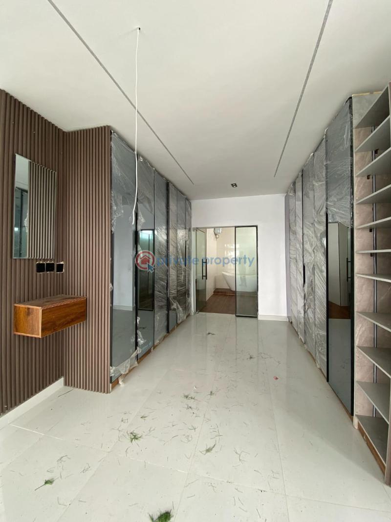 5 bedroom Detached Duplex For Sale Estate Ikota Lekki Lagos - 9