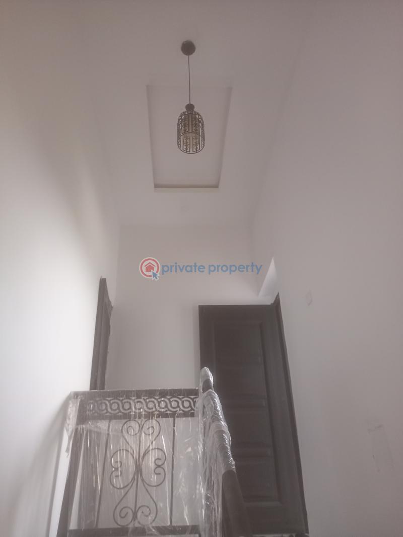 1 bedroom Mini Flat For Rent Colvet Jakande Estate Jakande Estate Isolo Lagos - 8