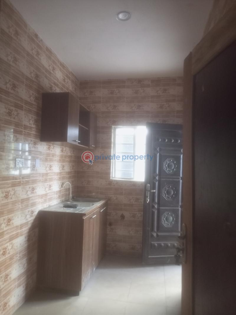 1 bedroom Mini Flat For Rent Five Junction Isolo Road Ijegun Isolo Lagos - 3