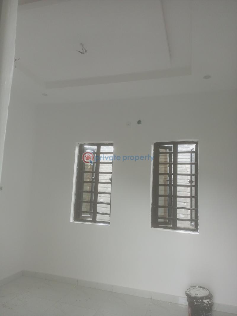 1 bedroom Mini Flat For Rent Colvet Jakande Estate Jakande Estate Isolo Lagos - 2