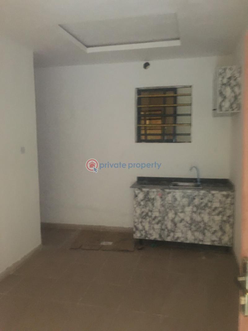 1 bedroom Mini Flat For Rent Onigbongbo Maryland Lagos - 7