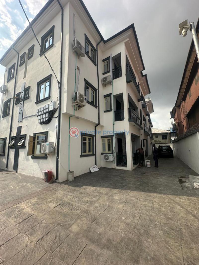 1 bedroom Mini Flat For Rent Ilupeju Lagos - 0
