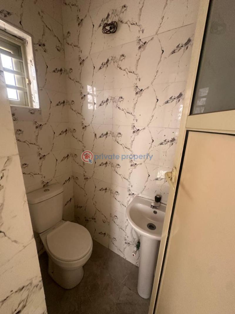 1 bedroom Mini Flat For Rent Ilupeju Lagos - 6
