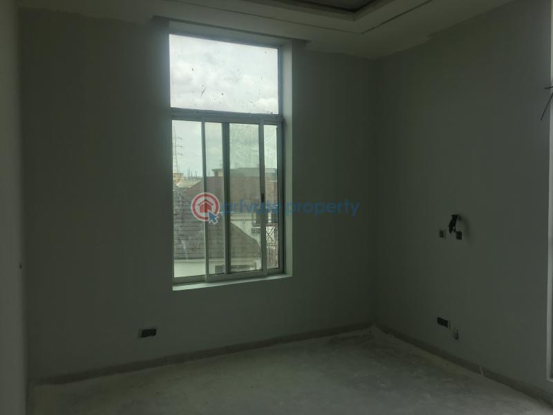 1 bedroom Mini Flat For Rent Mende Maryland Lagos - 3