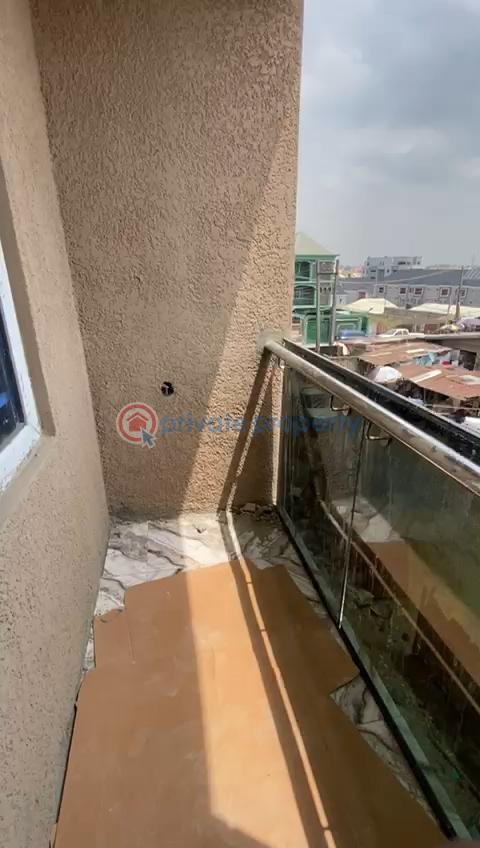 1 bedroom Mini Flat For Rent Off Williams Street Sawmil Gbagada Lagos. Soluyi Gbagada Lagos - 2