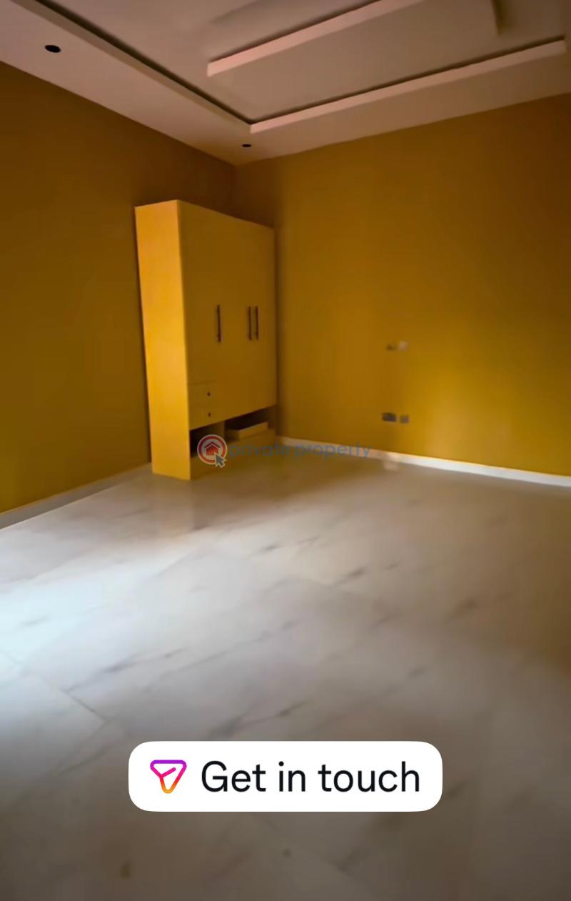 3 bedroom Block Of Flats For Sale Maryland Lagos - 8