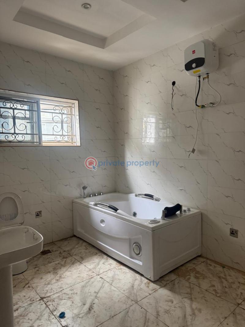 4 bedroom Block Of Flats For Rent Olusoji Oluyole Extension Oluyole Estate Ibadan Oyo - 4