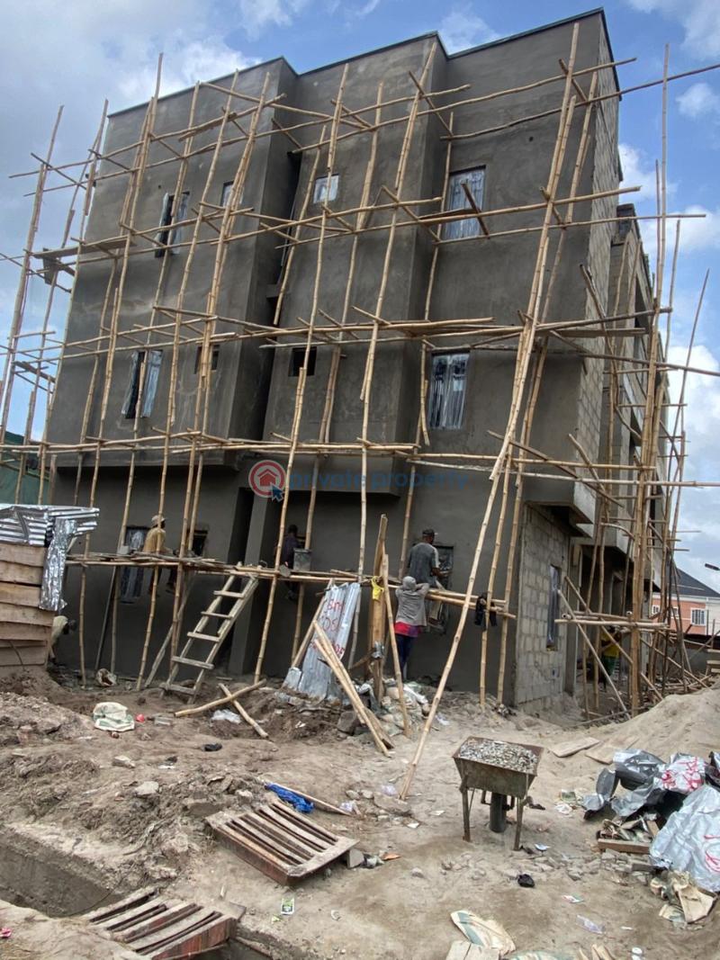 3 bedroom Flat & Apartment For Sale Gbagada Lagos