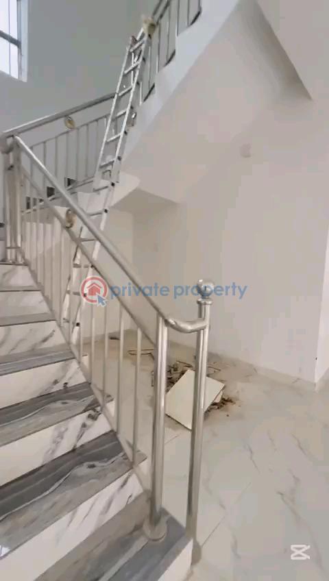 4 bedroom Duplex For Sale Guzape Main Guzape Abuja Phase 1  - 5