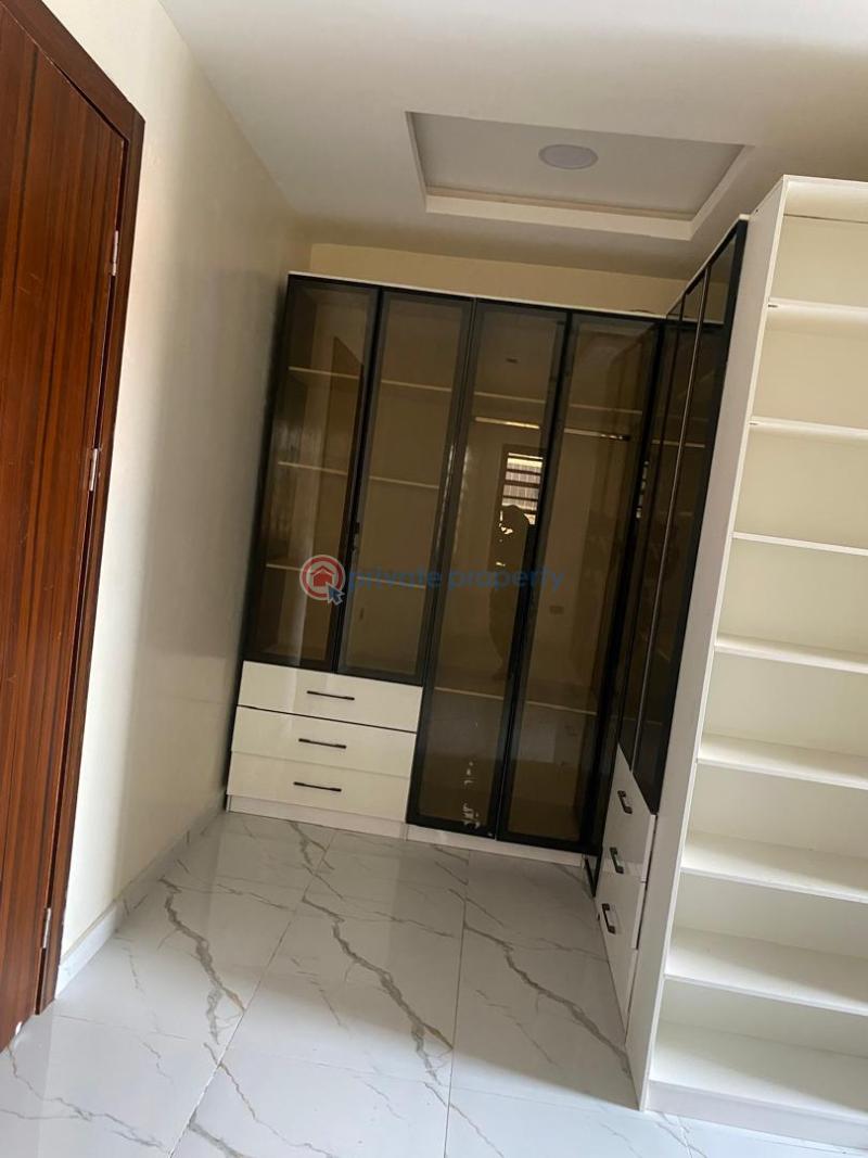 4 bedroom House For Sale Gbagada Lagos - 3