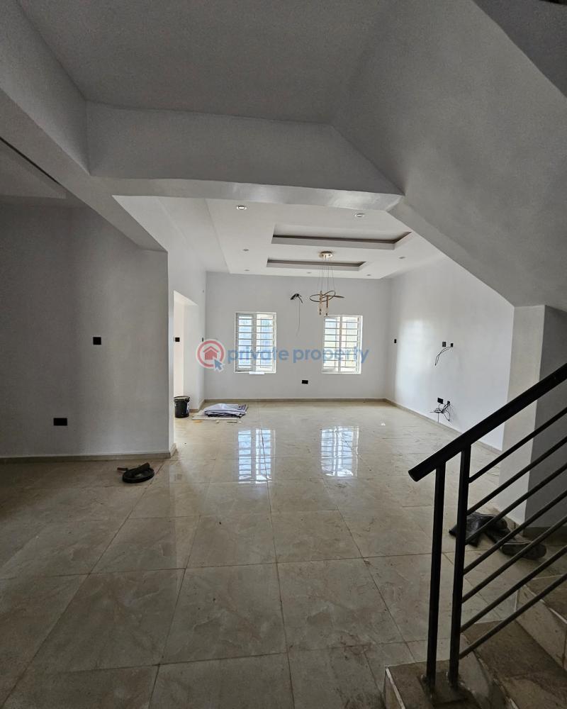 4 bedroom Terrace For Sale Estate Dopemu Cement Agege Lagos - 4