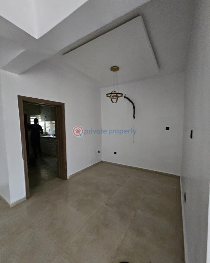 4 bedroom Terrace For Sale Estate Dopemu Cement Agege Lagos - 6